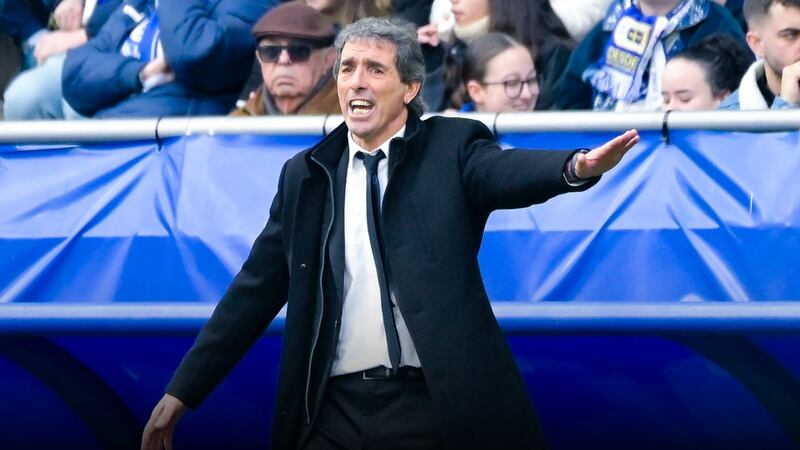 SUSPENDEN juego del Real Oviedo de Guillermo Almada, por malas condiciones del césped del rival