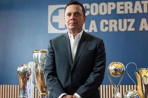 Víctor Velázquez revela COMPLICACIONES para construir nuevo estadio de Cruz Azul