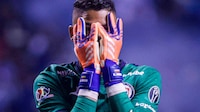 Jerry Flores cambiaría al portero de Cruz Azul ante Chivas en Semifinales: ‘Yo pondría a Gudiño’
