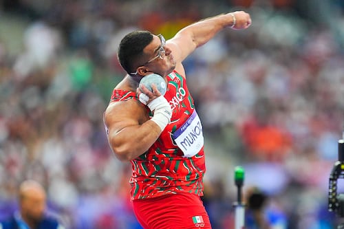 Uziel Muñoz gana plata en el Mundial de Atletismo e impone récord mexicano en lanzamiento de bala