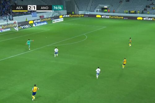 ¡Asistidor! Memo OCHOA PARTICIPA EN ANOTACIÓN durante goleada del AEL Limassol (VIDEO)