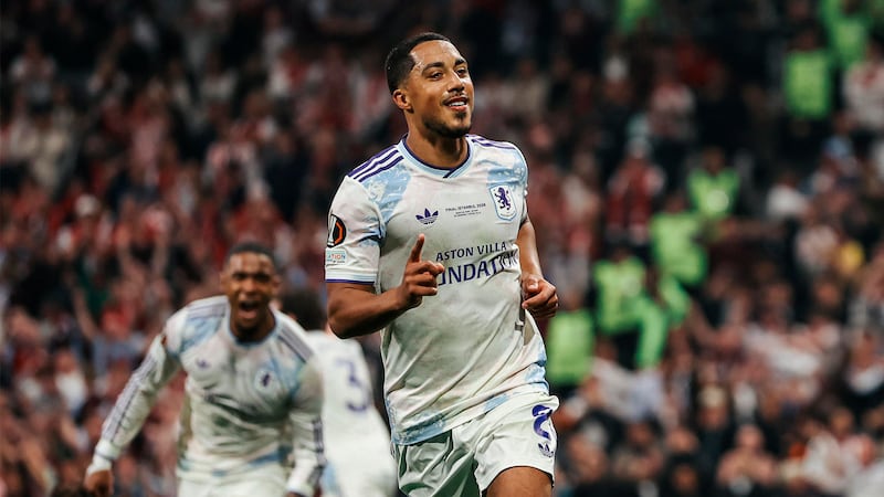 ¡Uno de tres! Aston Villa aplastó al Friburgo en la Final y se coronó campeón de la Europa League