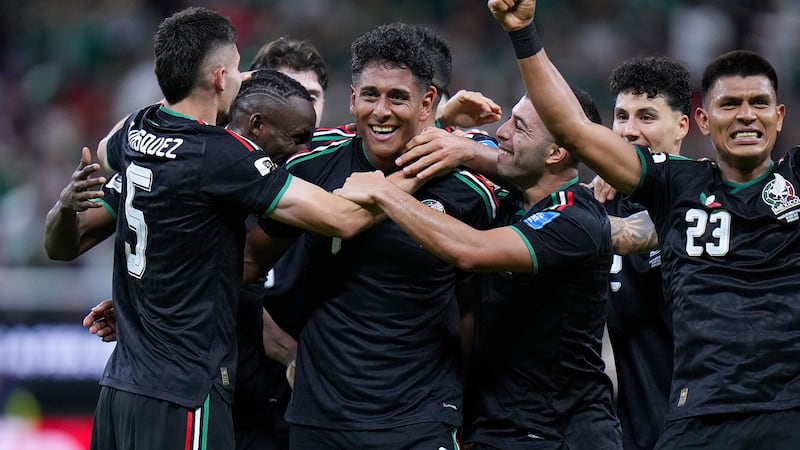 Misterio resuelto: ¿Por qué Luis Romo celebró con ese gesto su gol a Corea del Sur?
