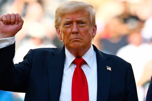 Donald Trump NO asistirá al Super Bowl LX y revienta a Bad Bunny: ‘Es terrible para el show’