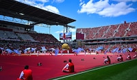 ‘Copa desinflada’ y gradas semivacías: la crítica que rodeó la inauguración del Mundial en Canadá