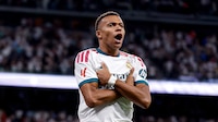 ¡Primera GOLEADA con Mourinho! Real Madrid aplasta a la Real Sociedad con HAT-TRICK de Mbappé