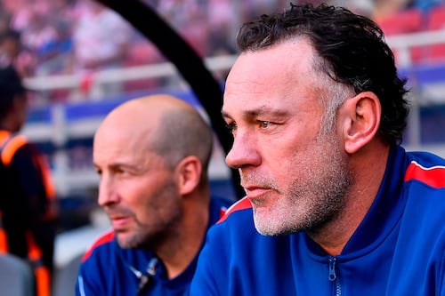 Gabriel Milito asegura que la exigencia de Chivas es ganar ya sea Liga MX o Leagues Cup