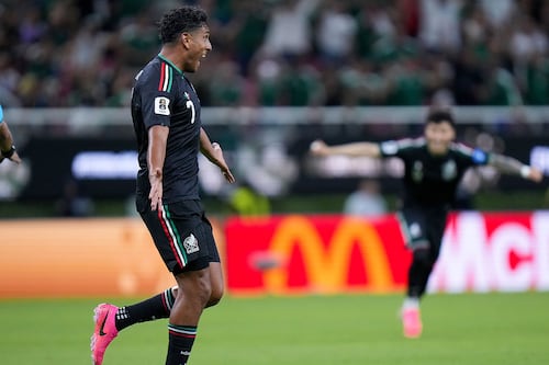 ¡Debut soñado! Luis Romo juega su primer partido en Mundial y hace el gol del triunfo para México