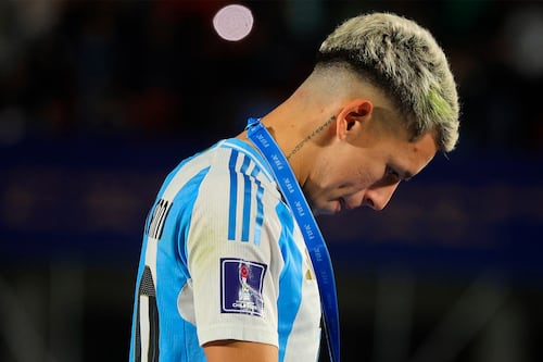 Argentina convocó a Prestianni para la Fecha FIFA, pese a polémica con Vinicius por supuesto racismo