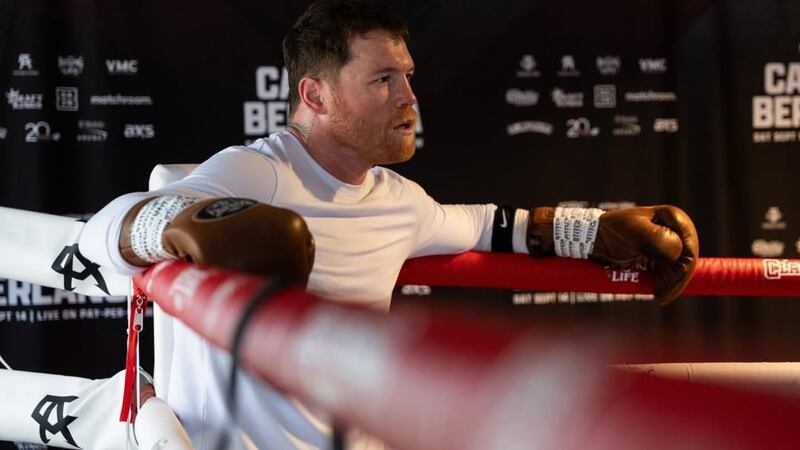 Canelo Álvarez asegura que cometió muchos errores en su pelea con Terence Crawford