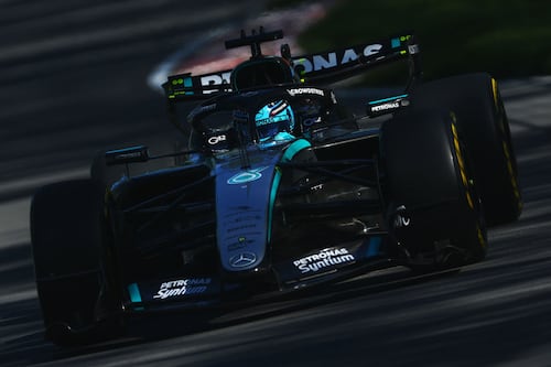 George Russell se queda la pole position de la Sprint del GP de Canadá; Checo Pérez saldrá 17