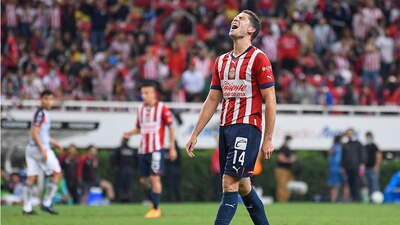Pese a ser el goleador de la pretemporada, Ormeño quedó fuera de la convocatoria de Chivas para la Jornada 1.