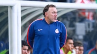 ‘No tenemos un plantel estelar’; Milito lamenta lesiones, pero ve a sus Chivas ‘en nivel muy parejo’