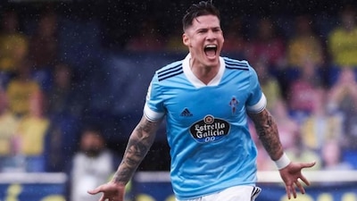 Santi Mina