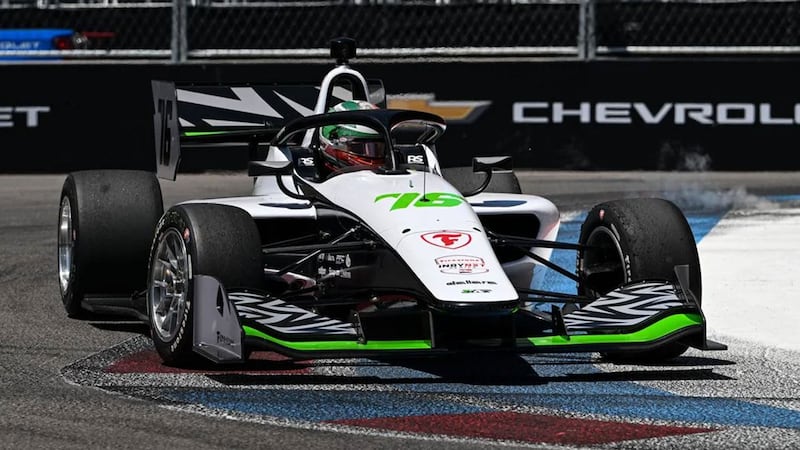 Ricardo Escotto termina en el puesto 19 de la carrera INDY NXT en el World Wide Technology Raceway