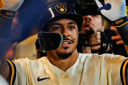 ¡Paliza de récord en MLB! Milwaukee Brewers destrozaron 22-0 a los Seattle Mariners