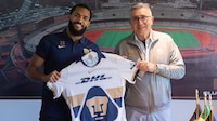 ‘Estoy muy feliz de representar a Pumas’: Juninho llegó a CDMX para reportar con los felinos