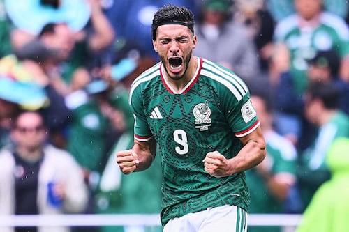 ¿Qué es la banda que Raúl Jiménez usa en la cabeza en los partidos y por qué debe utilizarla?