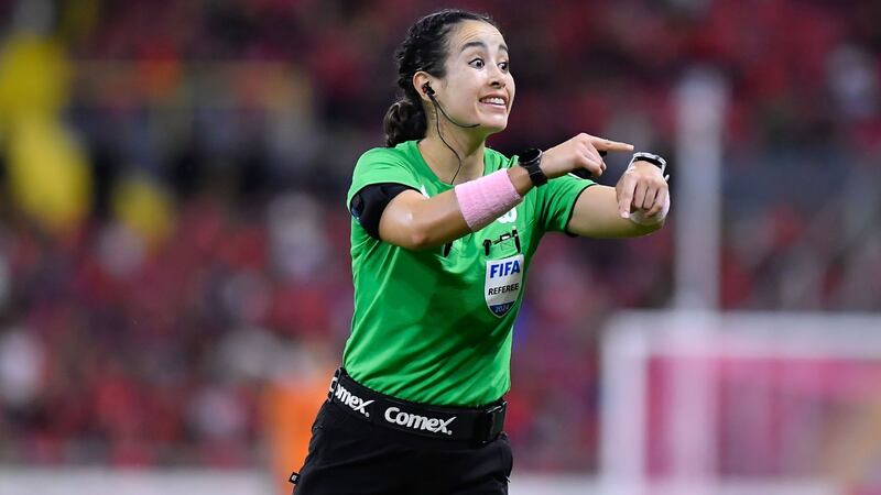 Katia Itzel García, en el TOP 10 de mejores árbitras del mundo en 2024, según la IFFHS