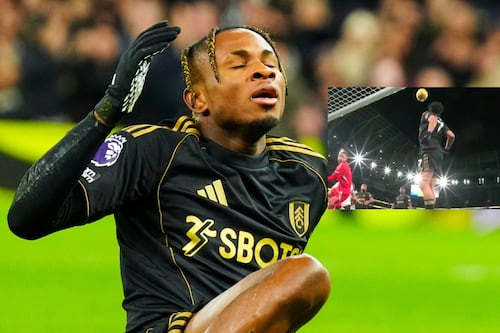 Raúl Jiménez no anotó, pero EVITÓ un gol sobre la línea: Fulham derrotó 2-1 a Tottenham (VIDEO)