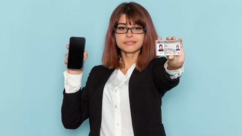 ¿Cuándo y cómo podrás obtener tu credencial DIGITAL del INE, podrás votar desde tu teléfono?