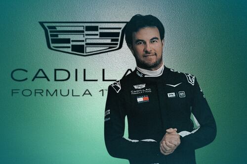 Checo Pérez DISFRUTA su regreso a F1, pero AVISA: ‘no significa que voy a pasearme los domingos’