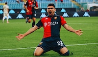 ¡OTRA VEZ HÉROE! Johan Vásquez suma segundo partido con GOL y CLASIFICA al Genoa a Octavos en Coppa