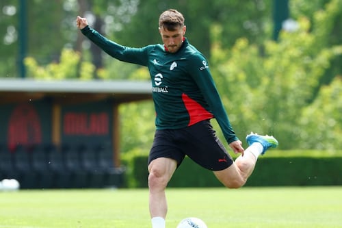 ¡Santiago Gimenez vuelve a la titularidad después de 6 meses! Disputará el Milan vs Atalanta