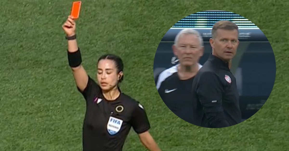 Itzel Fox Katia Itzel García EXPULSÓ al DT de Canadá; pedían penal y la mexicana ...