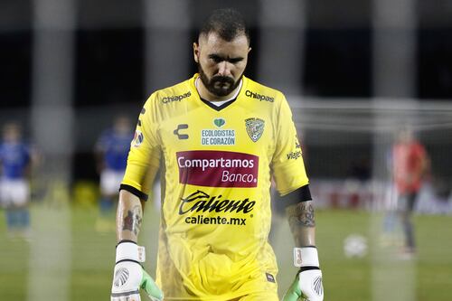 Hieren en intento de asalto a Liborio Sánchez, portero mexicano ex de Chivas