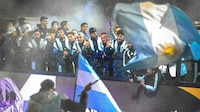 Argentina regresa a casa tras perder la Final del Mundial 2026 y recibe un emotivo homenaje de su afición