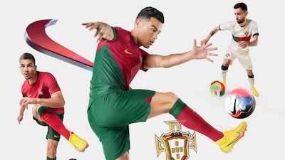 Cristiano Ronaldo lució el uniforme de local de Portugal para Qatar 2022