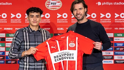 Richard Ledezma firmó extensión de contrato con el PSV Eindhoven