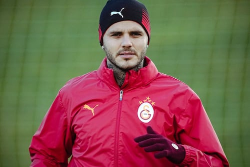 Milan analizaría fichar a Mauro Icardi para llevar competencia en ataque a Santiago Gimenez