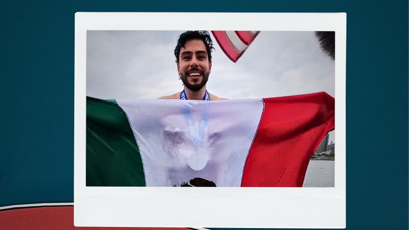 David Olvera, nadador mexicano, lanza documental tras romper récord mundial en NY: ‘Limitless Manhattan’