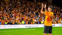 Raúl Jiménez celebra su gol en su vuelta al Wolverhampton: ‘Es regresar algo del amor que me dan’