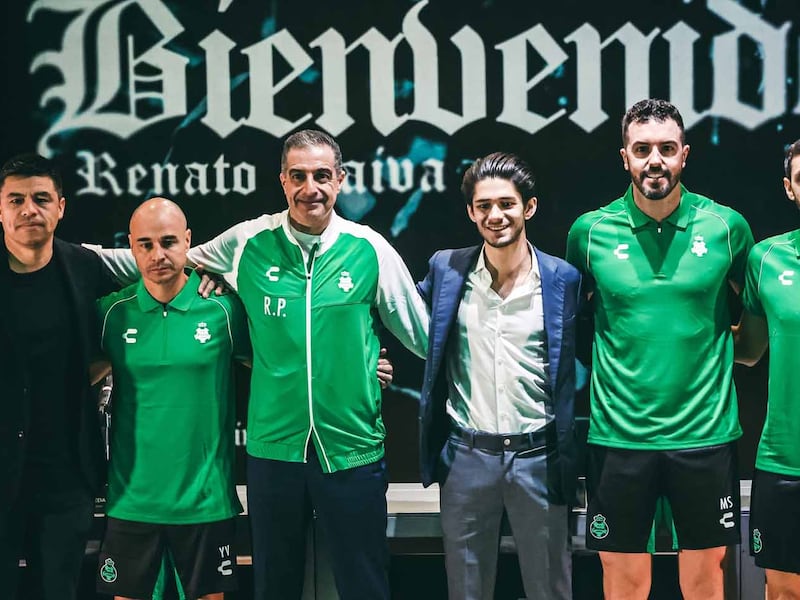 ‘No voy a decir posiciones’; Renato Paiva evita revelar refuerzos en su presentación con Santos Laguna