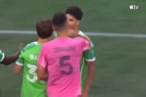 ¡Sergio Busquets golpeó al mexicano Obed Vargas en la final de la Leagues Cup! (VIDEO)