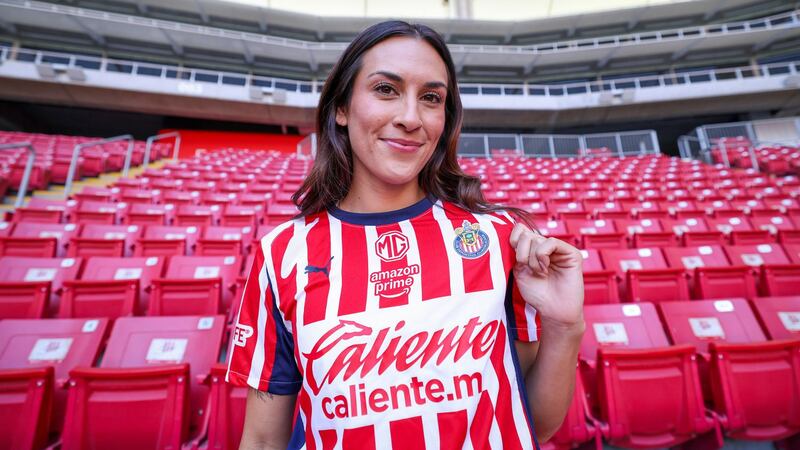 ¡Chivas Femenil refuerza su ofensiva! Jasmine Casarez es nueva delantera del Rebaño Sagrado