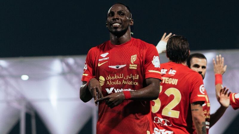 Julián Quiñones estrena APODO tras proclamarse ‘Jugador del mes’; superó a Cristiano y Benzema