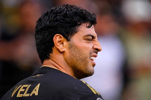 Carlos Vela, entre fichar en verano o el retiro como sus opciones más viables a futuro