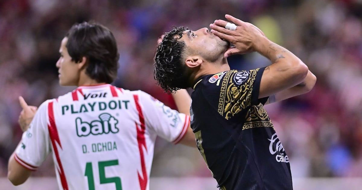 Debate encendido en LUP: Pollo Ortiz señala que la irregularidad del jugador mexicano frena a Chivas