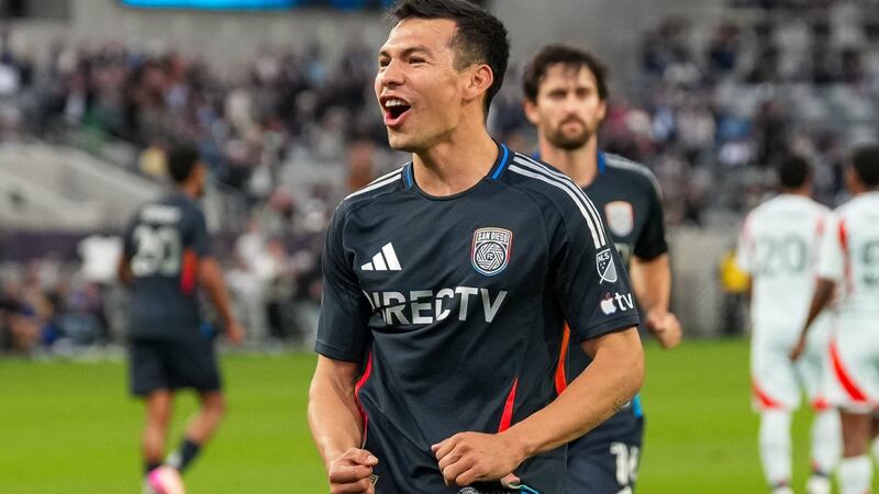 ¡Doblete del Chucky Lozano! Penal pegado al poste y definición tras quitarse al arquero en el San Diego vs FC Dallas (VIDEO)
