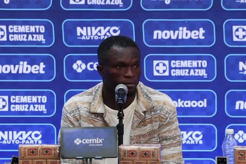 Christian Ebere reconoce en presentación que debe adaptarse a la altura; quiere campeonar con Cruz Azul