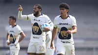 Pumas se salvó de la derrota ante León con el estreno goleador de Juninho (VIDEO)