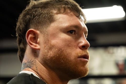 Llueven críticas a Canelo Álvarez tras asegurar: ‘Siempre he dicho, el pobre es pobre porque quiere’