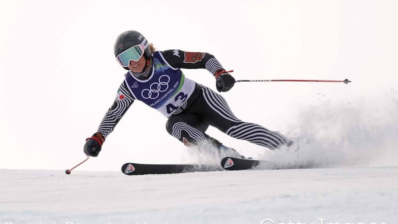 Descalifican a mexicana Sarah Schleper en Juegos de Invierno por usar esquís 1 milímetro más largos