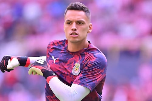 Óscar Whalley recuerda con el ‘corazón roto’ la eliminación de Chivas y admite: ‘Quiero ser titular’