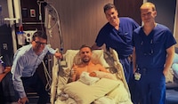 Jordan Henderson REAPARECE tras su fractura del brazo durante festejos de Inglaterra en México