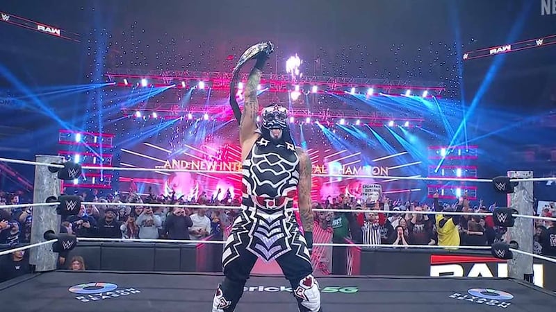 WWE: Penta gana su primer título; venció a Dominik Mysterio por el Campeonato Intercontinental